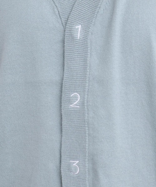 I am I in fact...（アイアムアイインファクト）の「コットン数字刺繍　Vカーディガン（カーディガン/ボレロ・レディース・イエロー/ピンク/サックスブルー/チャコールグレー/グレー・FREE）」の21枚目の写真