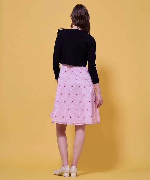 TOCCA（トッカ）の「ETERNAL RIBBON BOLERO ボレロ（カーディガン/ボレロ・レディース・アイボリー系/ピンク系/ブラック系・SMALL/MEDIUM）」の17枚目の写真