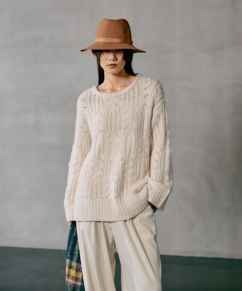 LEPSIM（レプシィム）の「3.5ゲージ柄編みルーズプルオーバー　611368（ニット/セーター・レディース・レッド/グレー/アイボリー/ライトグリーン・FREE）」の2枚目の写真