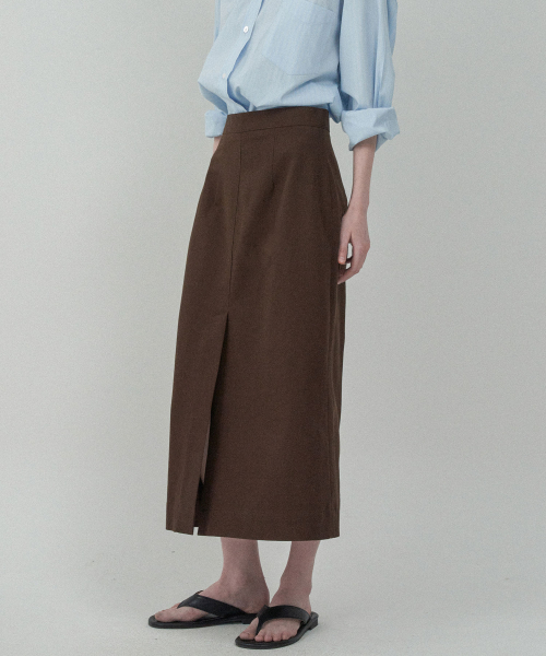 MOTT(モット)の「オータムベーシックスリットスカート-Brown(スカート・レディース・その他・MEDIUM/SMALL)」の2枚目の写真