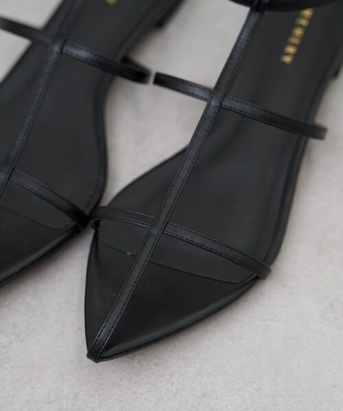 SHENERY(シーナリー)の「ポインテッドサンダル(サンダル・レディース・ブラック/ホワイト・37/36/38)」の11枚目の写真