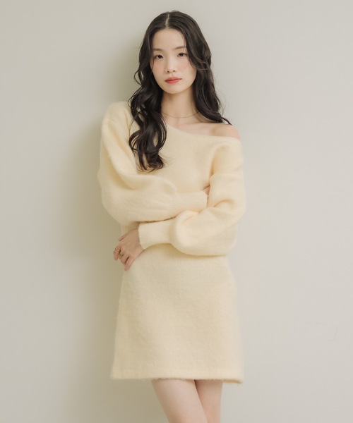 NEUNA（ヌナ）の「ワンショルニットミニワンピ（ワンピース・レディース・ベージュ/ダークブラウン/アイボリー・FREE）」の10枚目の写真