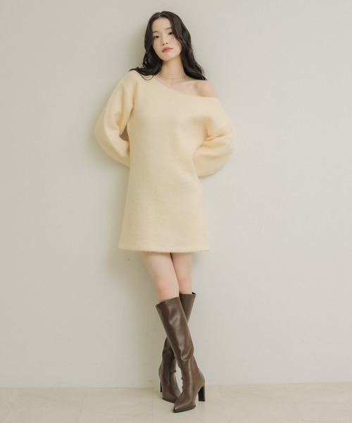 NEUNA（ヌナ）の「ワンショルニットミニワンピ（ワンピース・レディース・ベージュ/ダークブラウン/アイボリー・FREE）」の17枚目の写真