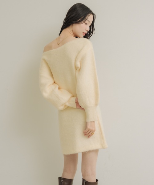 NEUNA（ヌナ）の「ワンショルニットミニワンピ（ワンピース・レディース・ベージュ/ダークブラウン/アイボリー・FREE）」の16枚目の写真