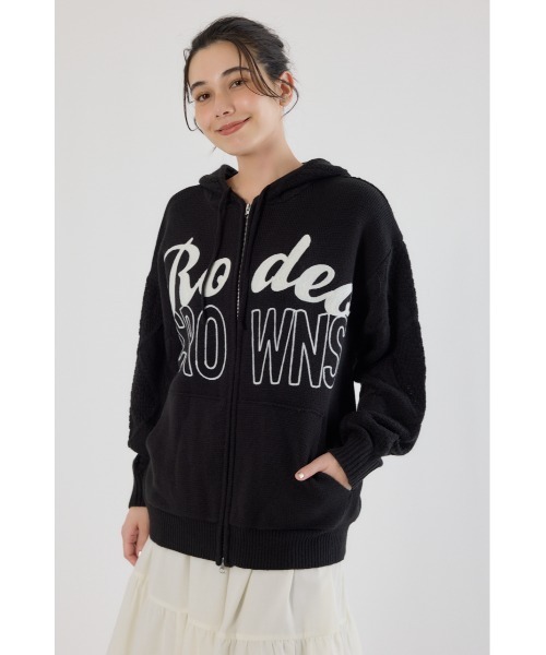 RODEO CROWNS WIDE BOWL(ロデオクラウンズワイドボウル)の「ロゴケーブルニットジップフーディー(パーカー・レディース・ブラック/オフホワイト/ライトカーキ/クリアレッド・FREE)」の3枚目の写真