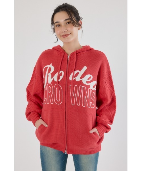 RODEO CROWNS WIDE BOWL(ロデオクラウンズワイドボウル)の「ロゴケーブルニットジップフーディー(パーカー・レディース・ブラック/オフホワイト/ライトカーキ/クリアレッド・FREE)」の5枚目の写真