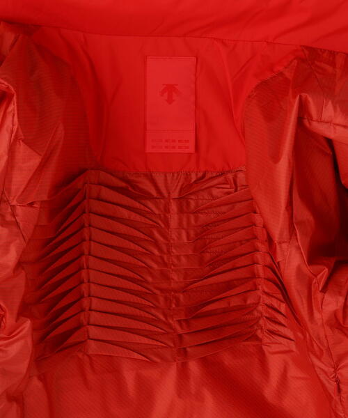 DESCENTE ALLTERRAIN（デサント　オルテライン）の「DESCENTE ALLTERRAIN/デサントオルテライン/MIZUSAWA DOWN JACKET  VERTEX-３（ダウンジャケット/コート・メンズ・ブラック/レッド・L/M）」の21枚目の写真