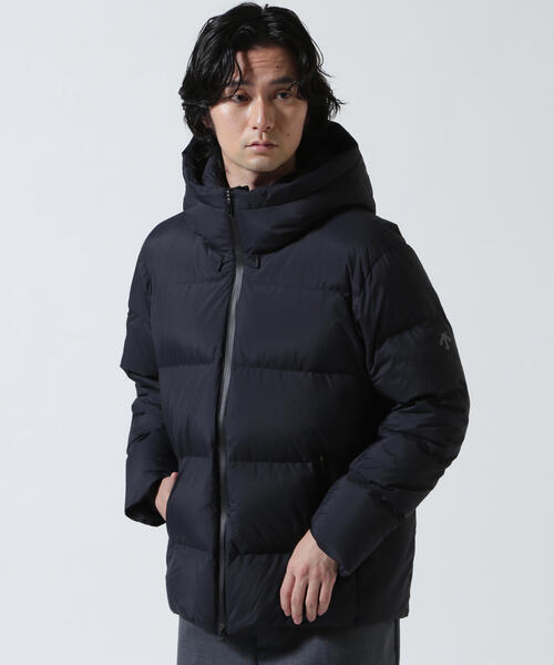DESCENTE ALLTERRAIN（デサント　オルテライン）の「DESCENTE ALLTERRAIN/デサントオルテライン/MIZUSAWA DOWN JACKET  VERTEX-３（ダウンジャケット/コート・メンズ・ブラック/レッド・L/M）」の4枚目の写真