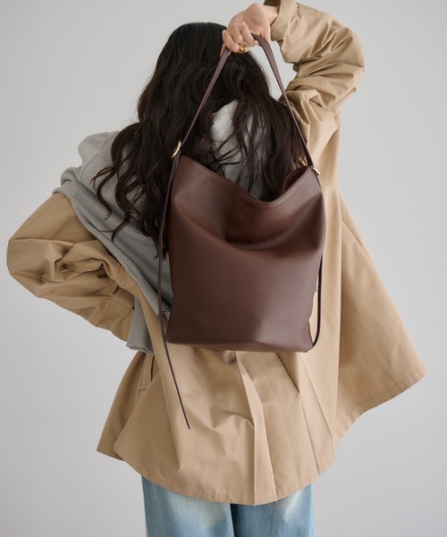 soins（ソワン）の「【牛革】2WAYワンハンドルバケツトートバッグ（トートバッグ・レディース・ブラック/ブラウン・FREE）」の2枚目の写真