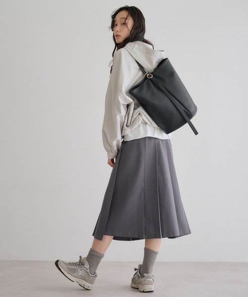 soins（ソワン）の「【牛革】2WAYワンハンドルバケツトートバッグ（トートバッグ・レディース・ブラック/ブラウン・FREE）」の4枚目の写真