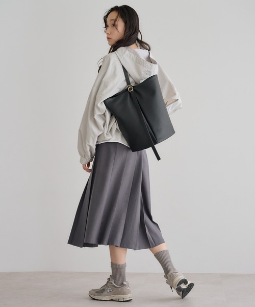 soins（ソワン）の「【牛革】2WAYワンハンドルバケツトートバッグ（トートバッグ・レディース・ブラック/ブラウン・FREE）」の6枚目の写真