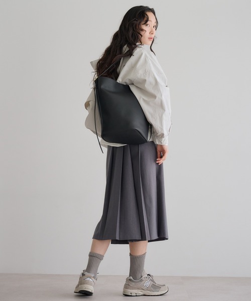 soins（ソワン）の「【牛革】2WAYワンハンドルバケツトートバッグ（トートバッグ・レディース・ブラック/ブラウン・FREE）」の14枚目の写真