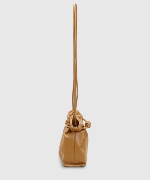 ADD CULUMN(アドカラム)の「【ADD CULUMN/アドカラム】巾着 ショルダーバッグ MORPH LONG SHLD(ショルダーバッグ・レディース・ブラウン/ライトイエロー/ブラック/アイボリー・FREE)」の20枚目の写真