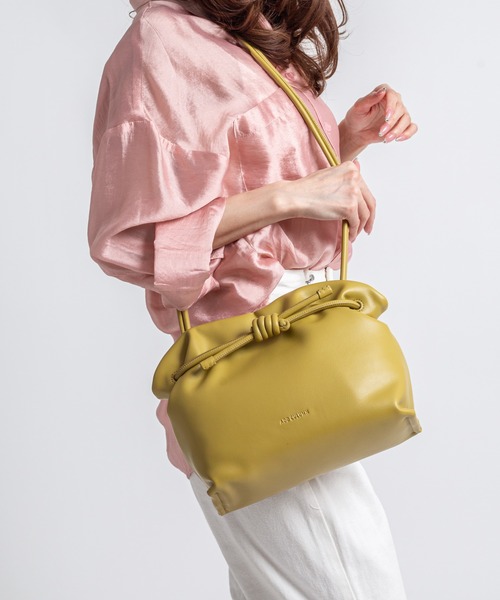 ADD CULUMN(アドカラム)の「【ADD CULUMN/アドカラム】巾着 ショルダーバッグ MORPH LONG SHLD(ショルダーバッグ・レディース・ブラウン/ライトイエロー/ブラック/アイボリー・FREE)」の16枚目の写真