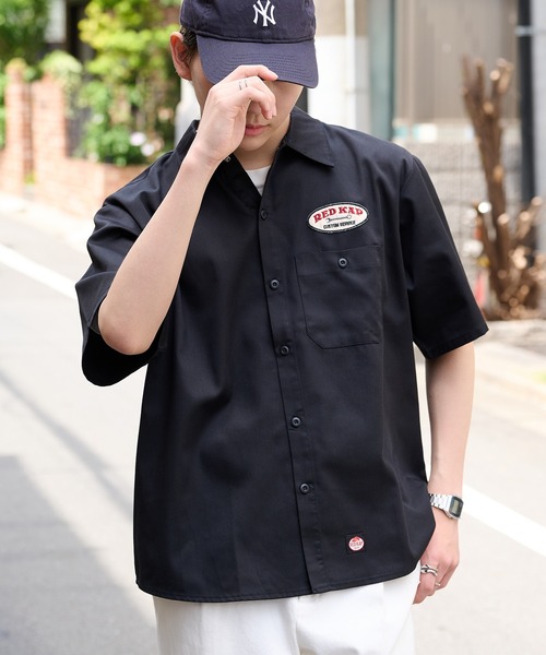 RED KAP(レッドキャップ)の「【RED KAP】限定商品 別注 ワッペン付き半袖SHIRTS ヒッコリーストライプ&オールドブラック(シャツ/ブラウス・メンズ・ブラック/ブルー・M/S/LL/L)」の4枚目の写真