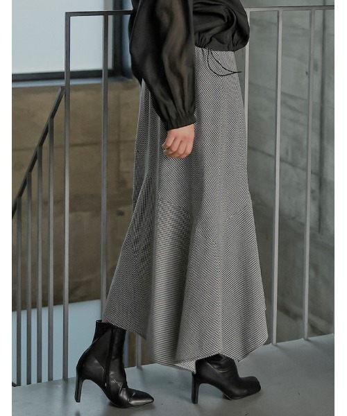 Re:EDIT（リエディ）の「[2026S/S COLLECTION][低身長サイズ有]ギンガムチェックアシンメトリーヘムスカート（スカート・レディース・ブラック/ブラウン・SHORT/MEDIUM/LARGE）」の3枚目の写真