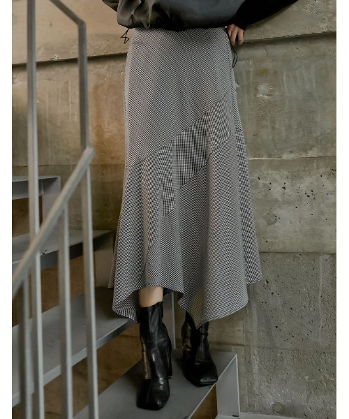 Re:EDIT（リエディ）の「[2026S/S COLLECTION][低身長サイズ有]ギンガムチェックアシンメトリーヘムスカート（スカート・レディース・ブラック/ブラウン・SHORT/MEDIUM/LARGE）」の5枚目の写真
