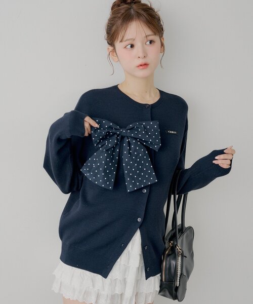 Chico（チコ）の「【WEB限定カラーあり】リボンルーズカーディガン（カーディガン/ボレロ・レディース・ホワイト系その他2/ピンク/ネイビー/グレー/アイボリー/ブルー系その他2・FREE）」の4枚目の写真