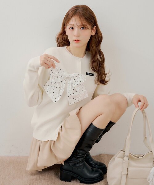 Chico（チコ）の「【WEB限定カラーあり】リボンルーズカーディガン（カーディガン/ボレロ・レディース・ホワイト系その他2/ピンク/ネイビー/グレー/アイボリー/ブルー系その他2・FREE）」の2枚目の写真