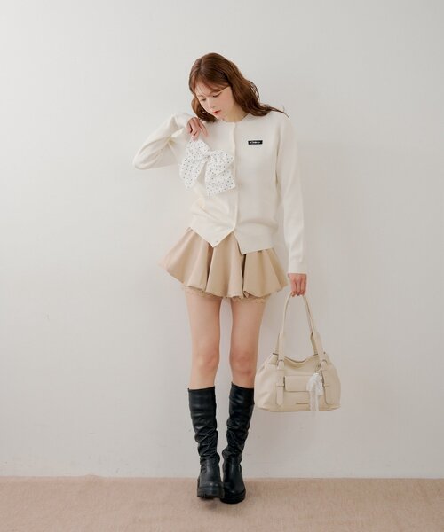 Chico（チコ）の「【WEB限定カラーあり】リボンルーズカーディガン（カーディガン/ボレロ・レディース・ホワイト系その他2/ピンク/ネイビー/グレー/アイボリー/ブルー系その他2・FREE）」の13枚目の写真