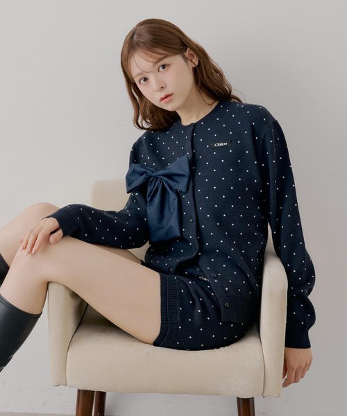 Chico（チコ）の「【WEB限定カラーあり】リボンルーズカーディガン（カーディガン/ボレロ・レディース・ホワイト系その他2/ピンク/ネイビー/グレー/アイボリー/ブルー系その他2・FREE）」の5枚目の写真