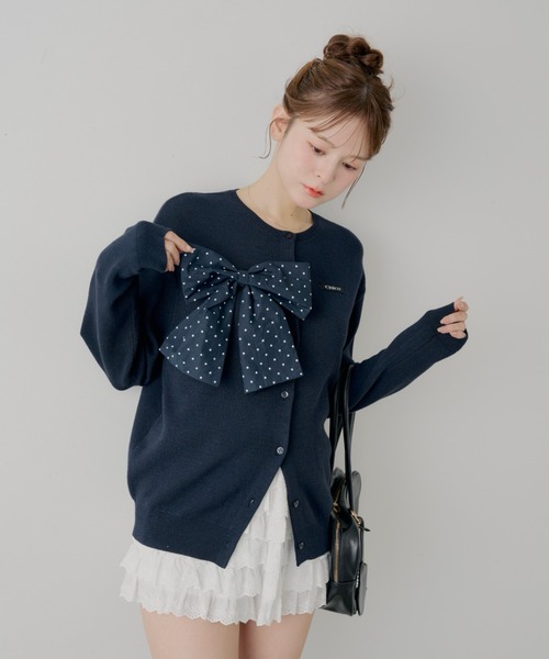 Chico（チコ）の「【WEB限定カラーあり】リボンルーズカーディガン（カーディガン/ボレロ・レディース・ホワイト系その他2/ピンク/ネイビー/グレー/アイボリー/ブルー系その他2・FREE）」の7枚目の写真