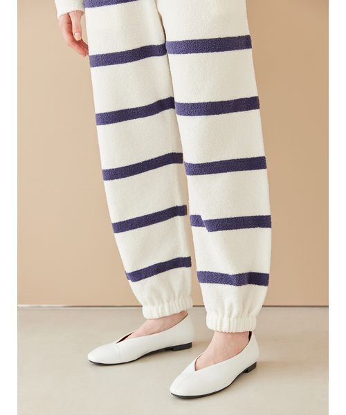 gelato pique(ジェラートピケ)の「【ONLINE限定】【UNISEX】エアリーモコプレイフルDOGジャガードプルオーバー&ボーダーロングパンツセット(ルームウェア/パジャマ・レディース・オフホワイト/ブルー/ネイビー・S-M/M-L)」の22枚目の写真