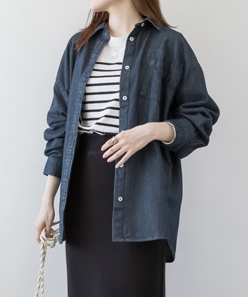 aity(アイティ)の「M-5L オーバーサイズ ロングスリーブデニムシャツ(シャツ/ブラウス・レディース・ワンウォッシュ/ネイビー・M~L/4L~5L/LL~3L)」の15枚目の写真