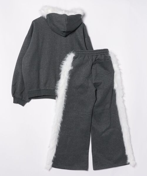 Rose Muse（ロゼミューズ）の「Fur trimming zip set up（スウェット・レディース・チャコールグレー・MEDIUM/SMALL）」の7枚目の写真