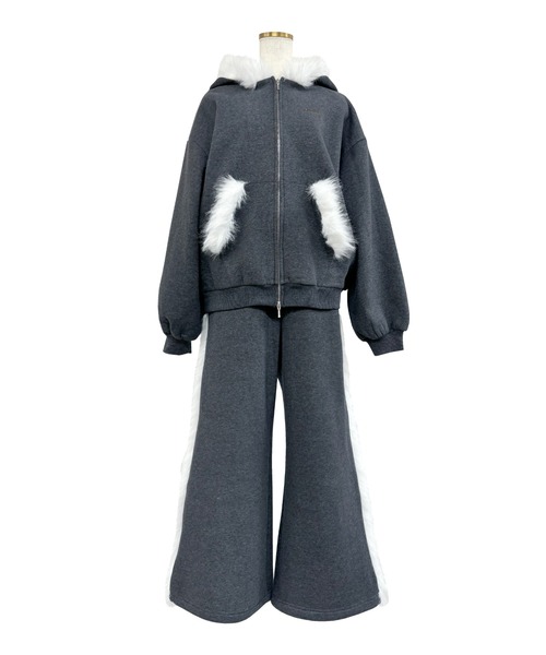 Rose Muse（ロゼミューズ）の「Fur trimming zip set up（スウェット・レディース・チャコールグレー・MEDIUM/SMALL）」の8枚目の写真