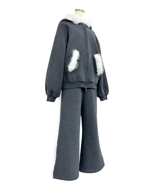 Rose Muse（ロゼミューズ）の「Fur trimming zip set up（スウェット・レディース・チャコールグレー・MEDIUM/SMALL）」の9枚目の写真