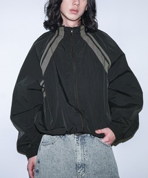 MDR（エムディアール）の「『ライン切替スタンドブルゾン』（ブルゾン）」