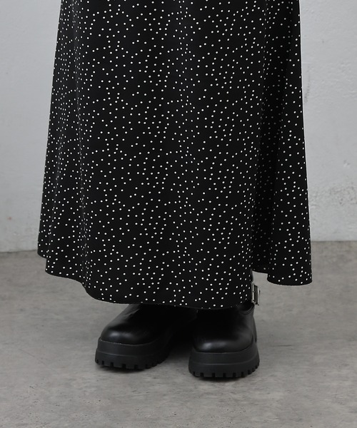 COLONY 2139（コロニートゥーワンスリーナイン）の「ランダムドットロングスカート（スカート・レディース・ブラック・FREE）」の14枚目の写真
