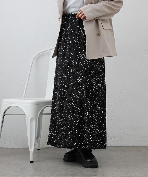 COLONY 2139（コロニートゥーワンスリーナイン）の「ランダムドットロングスカート（スカート・レディース・ブラック・FREE）」の2枚目の写真