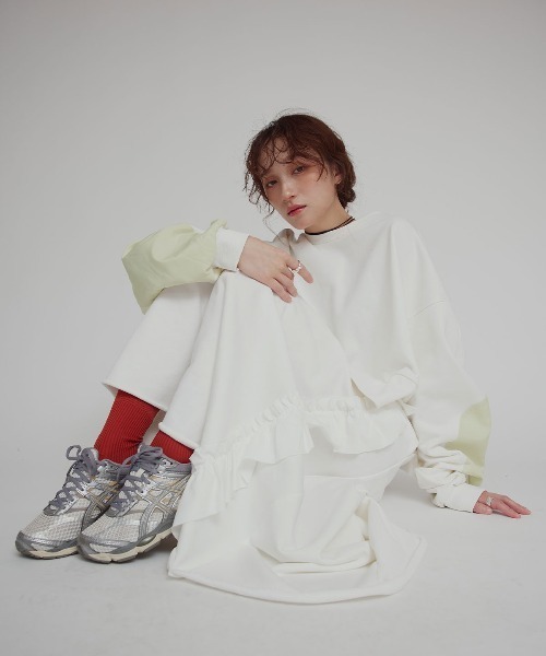 W:Huku（フーク）の「アームパッチ スウェット プルオーバー / Arm Patch Sweatshirt Pullover（スウェット・レディース・ブラック/杢グレー/オフホワイト・FREE）」の15枚目の写真