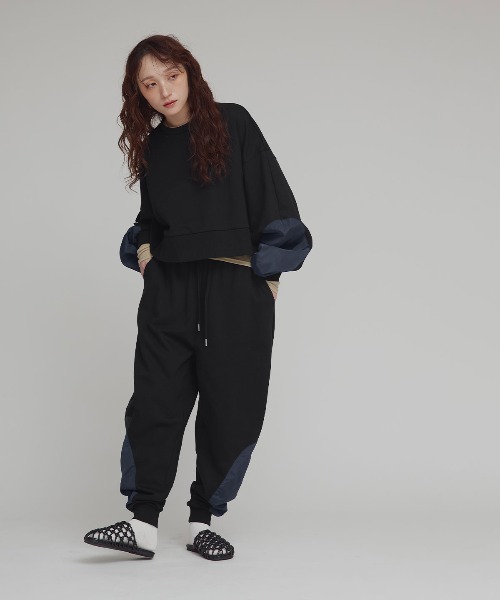 W:Huku（フーク）の「アームパッチ スウェット プルオーバー / Arm Patch Sweatshirt Pullover（スウェット・レディース・ブラック/杢グレー/オフホワイト・FREE）」の16枚目の写真