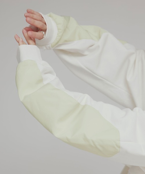 W:Huku（フーク）の「アームパッチ スウェット プルオーバー / Arm Patch Sweatshirt Pullover（スウェット・レディース・ブラック/杢グレー/オフホワイト・FREE）」の19枚目の写真