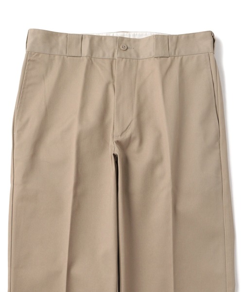 le cercle ADAM ET ROPE'(ルセルクルアダムエロペ)の「【3/2WORKS】クラッシックワークチノ(チノパンツ・メンズ・カーキ/グリーン/ベージュ・LL/M/L)」の6枚目の写真