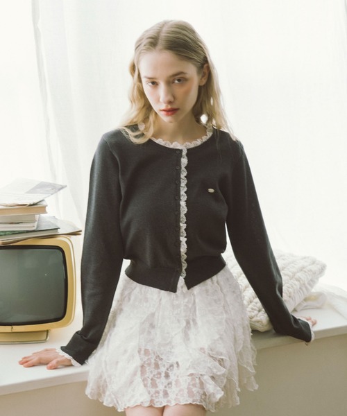 archives（アルシーヴ）の「レースレイヤードニットカーディガン（ニット/セーター・レディース・ピンク/ブルー/チャコールグレー/アイボリー・MEDIUM）」の6枚目の写真