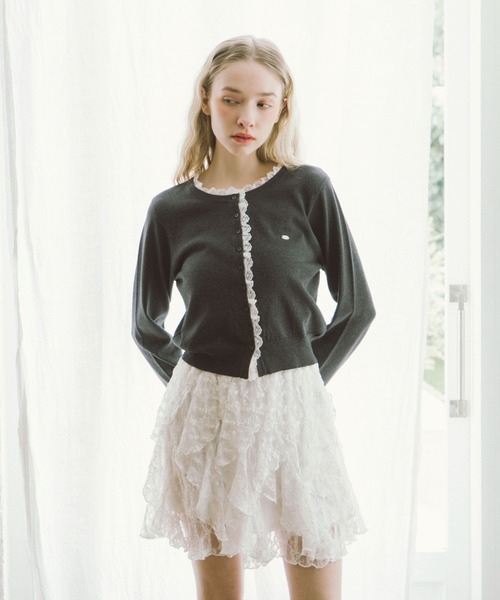 archives（アルシーヴ）の「レースレイヤードニットカーディガン（ニット/セーター・レディース・ピンク/ブルー/チャコールグレー/アイボリー・MEDIUM）」の8枚目の写真