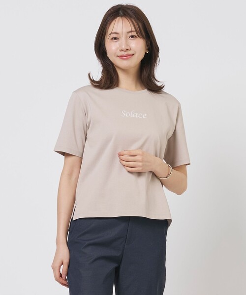 J.PRESS Ladies(J.プレス レディス)の「刺繍ロゴ Tシャツ(Tシャツ/カットソー・レディース・ベージュ系/ホワイト系/サックスブルー系/ダークブラウン系/レッド系・SMALL)」の3枚目の写真