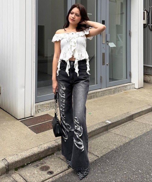 SPIRALGIRL(スパイラルガール)の「オフショルラメラッフルトップス(シャツ/ブラウス・レディース・グレー/オフホワイト/ブラック・FREE)」の16枚目の写真