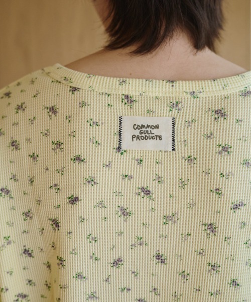 common gull products.（コモンガルプロダクツ）の「小さなお花畑のワッフルTEE、芽心（Tシャツ/カットソー・レディース・ネイビー/ライトブルー/ホワイト系/イエロー系・SMALL/MEDIUM/LARGE）」の13枚目の写真
