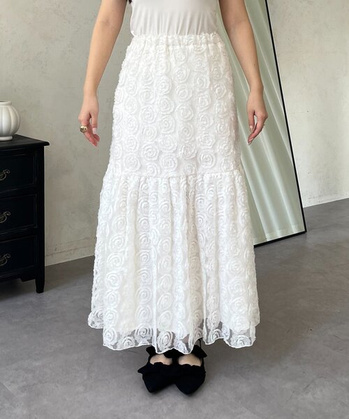 prose verse（プロズヴェール）の「3Dフラワーティアードスカート（スカート・レディース・ブラック/オフホワイト・MEDIUM/LARGE）」の20枚目の写真