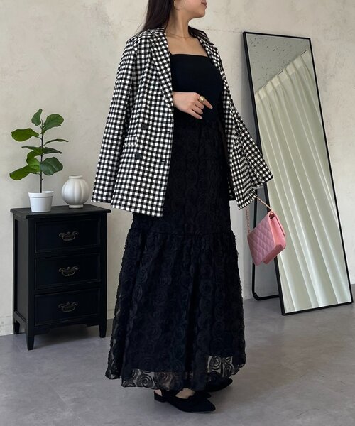 prose verse（プロズヴェール）の「3Dフラワーティアードスカート（スカート・レディース・ブラック/オフホワイト・MEDIUM/LARGE）」の8枚目の写真