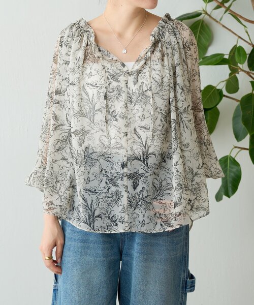 BEARDSLEY(ビアズリー)の「更紗柄ギャザーブラウス(シャツ/ブラウス・レディース・ベージュ・FREE)」の18枚目の写真