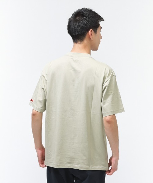 OAKLEY(オークリー)の「オークリー NEW RETRO TEE X-METAL 3.0(Tシャツ/カットソー・メンズ・オフホワイト/ブルーグレー/サンドグレー・LL/3L/L/M)」の5枚目の写真