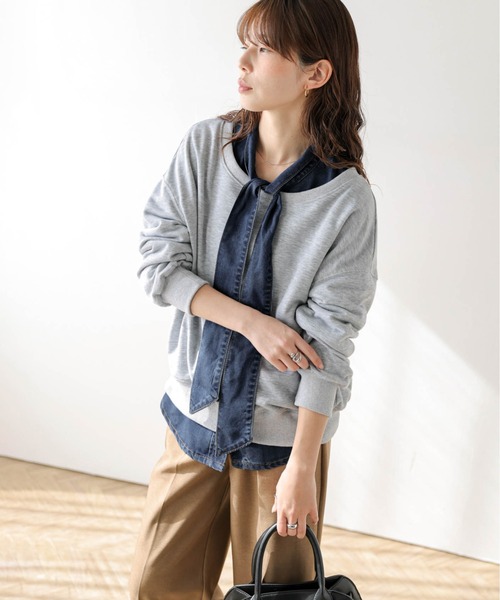 AMELY(エミリー)の「ボウタイ デニムシャツ(シャツ/ブラウス・レディース・ネイビー/ブルー・フリー)」の13枚目の写真