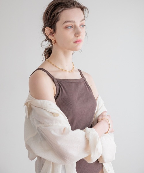 bijorie（ビジュリィ）の「【bijorie】[5つの機能付き]カップ付きリブスクエアキャミ／NEW BASIC（キャミソール・レディース・ホワイト/ブラウン/ブラック・MEDIUM/LARGE/LG）」の4枚目の写真
