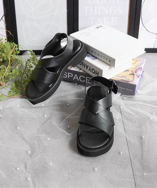Fabby fabby(ファビィーファビィー)の「ワイドクロスバックストラップサンダル(サンダル・レディース・ブラック/オフホワイト/ブルー・SMALL/MEDIUM/LARGE)」の5枚目の写真